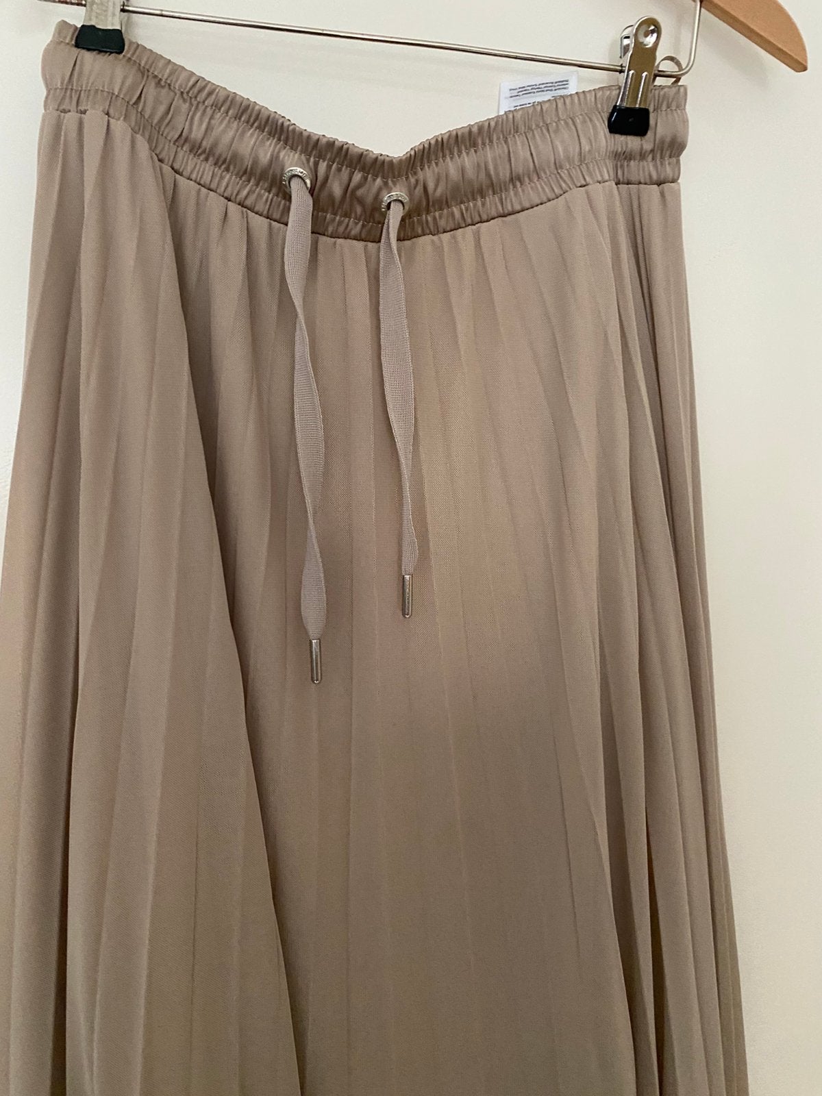 Nieuwe met prijskaartje plissérok beige M Street One, Kleding | Dames, Maat 38/40 (M), Verzenden, Beige, Nieuw