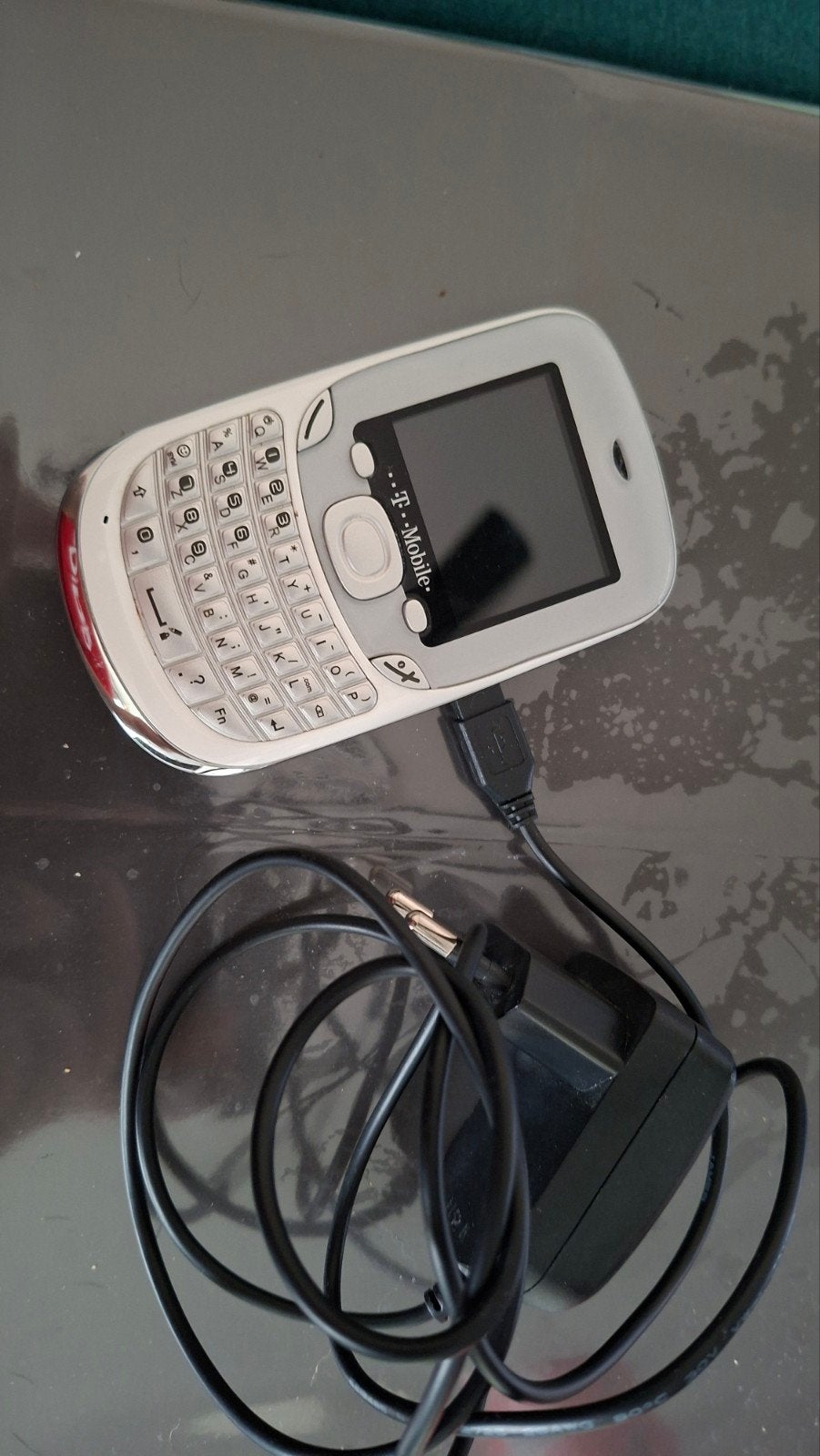 T-Mobile Sidekick ID met oplader, Ophalen