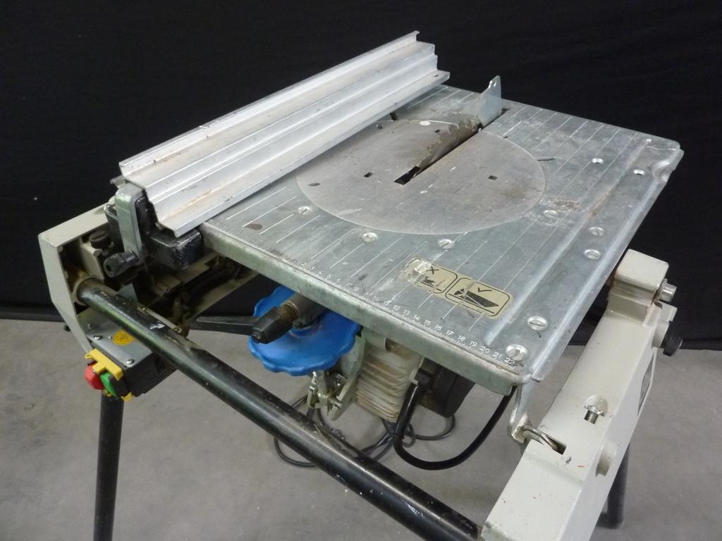 Elu flip-over zaagtafel / afkortzaag / cirkelzaag TGS 273, Doe-het-zelf en Verbouw, Gereedschap | Zaagmachines, Ophalen, Gebruikt