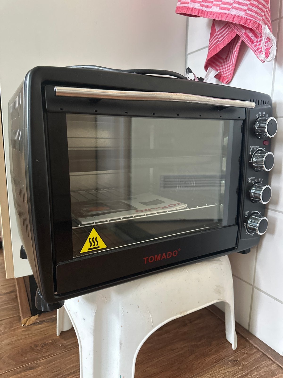 Tomado Mini-oven - Compact en veelzijdig, Witgoed en Apparatuur, Ovens, Gebruikt, Vrijstaand, Mini-oven, Overige merken, Minder dan 45 cm
