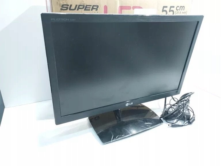 LG Computer monitor, Ophalen, Kantelbaar, VA, Zo goed als nieuw