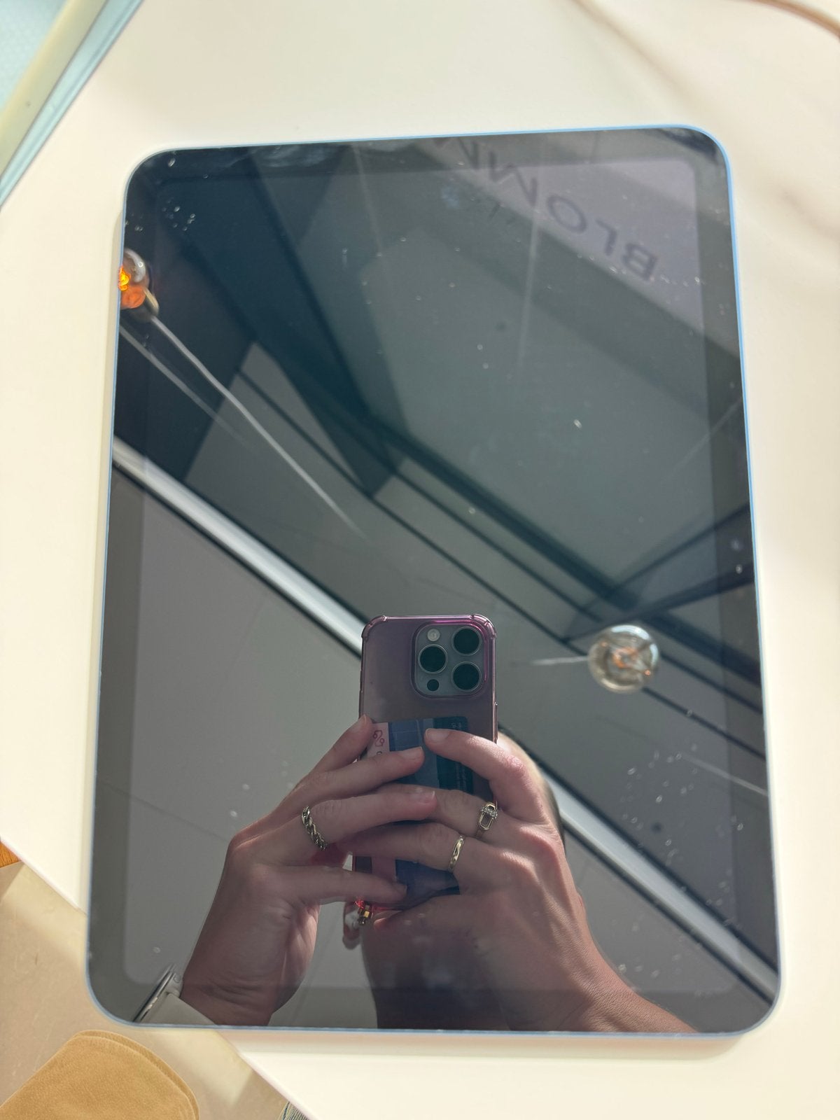 Foto 4 van Apple iPad 10e generatie 64GB - Blauw