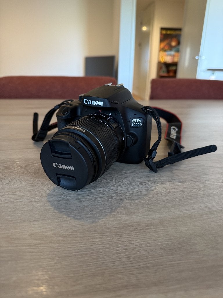 Canon EOS 4000D + lens + tas + oplader + SD kaart, 18 Megapixel, Spiegelreflex, Canon, Ophalen of Verzenden