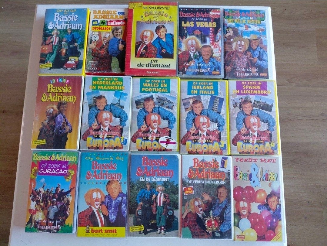 Bassie en Adriaan CNR / Penta verzameling ALLEEN ALS SET WEG, Ophalen of Verzenden, Gebruikt, Kinderprogramma of -film, VHS