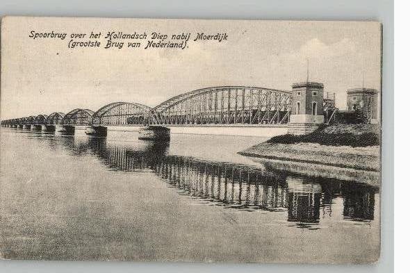 Moerdijk Spoorbrug over het Hollandsch Diep+trein st 1915