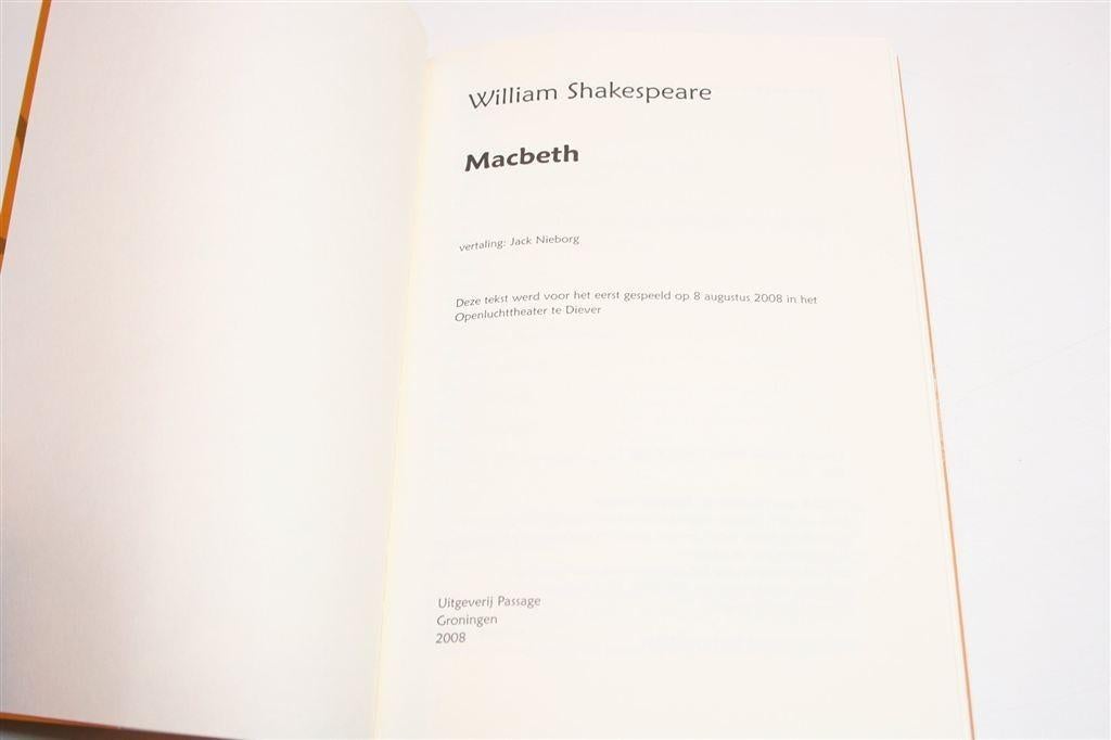 Macbeth — Shakespeare Tragedie — Toneelstuk, Ophalen of Verzenden, Zo goed als nieuw