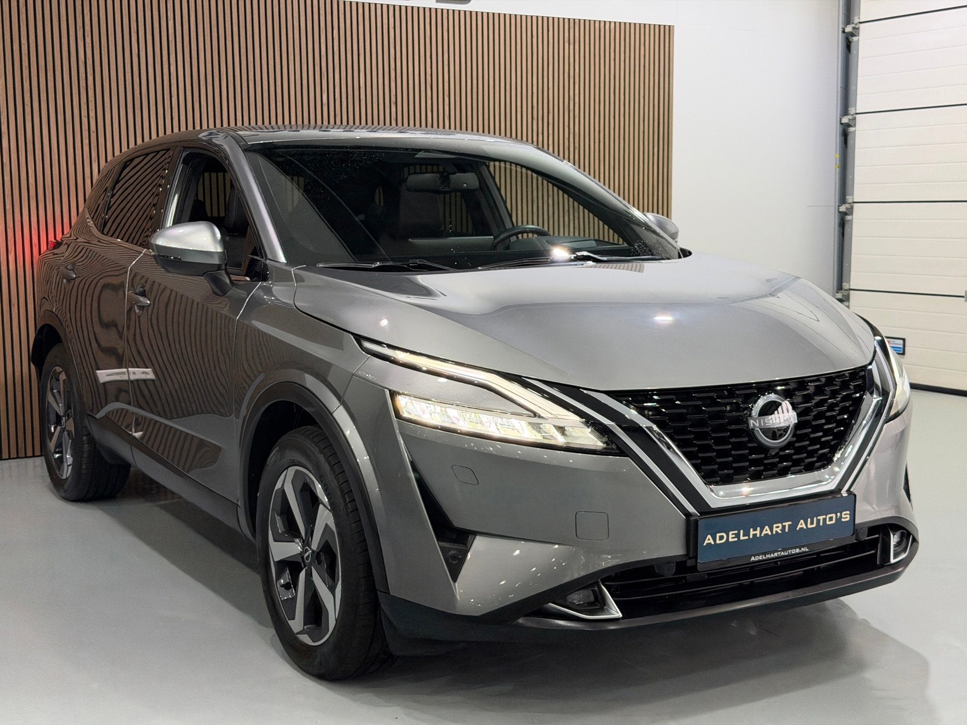 Nissan Qashqai 1.3 MHEV Tekna 158 PK Automaat Navigatie full, Auto's, Dealer onderhouden, Gebruikt, 4 cilinders, Bedrijf