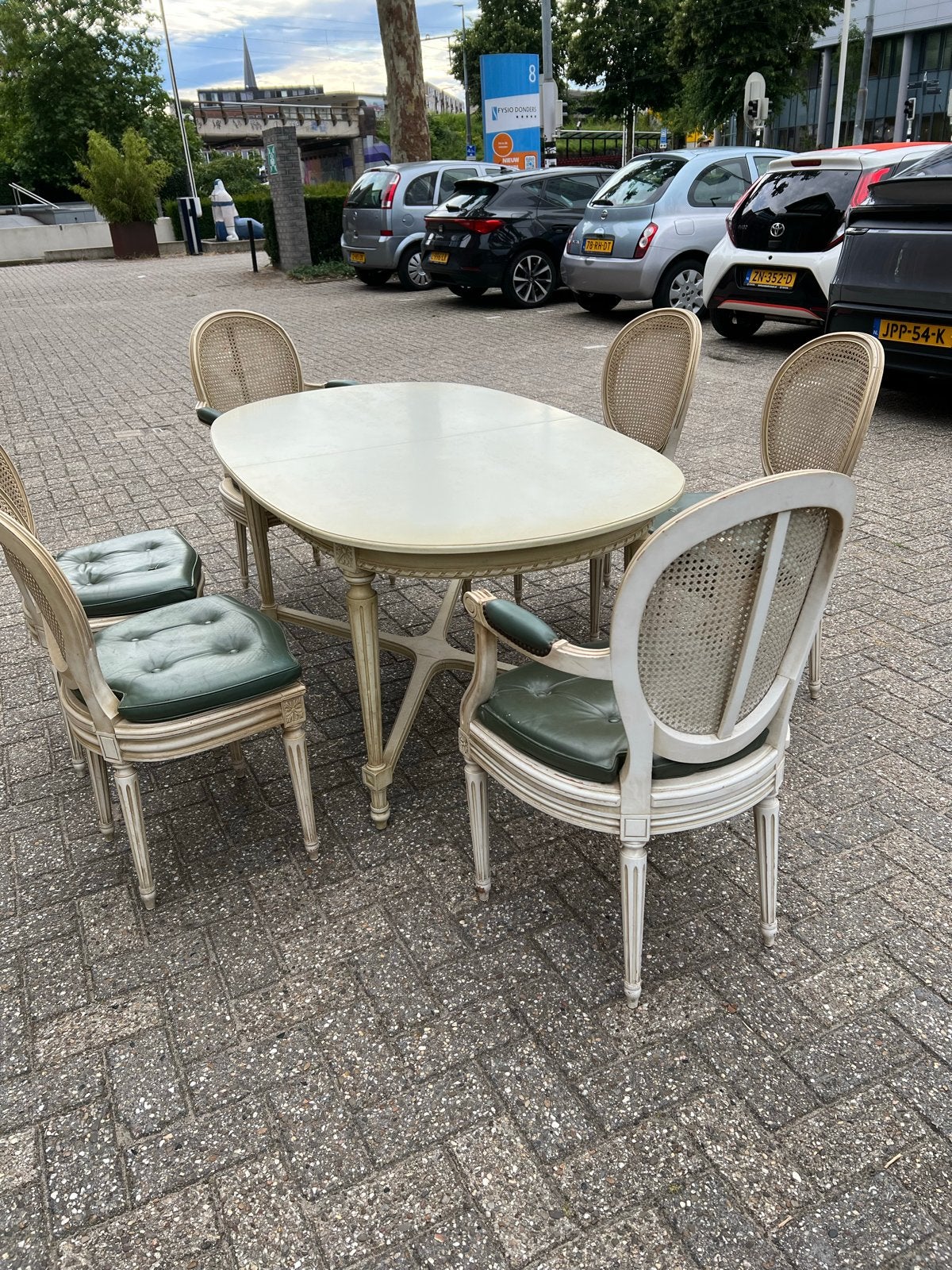 Vintage eettafel met 6 stoelen - Louis XVI stijl, Antiek en Kunst, Antiek | Meubels | Stoelen en Banken, Ophalen