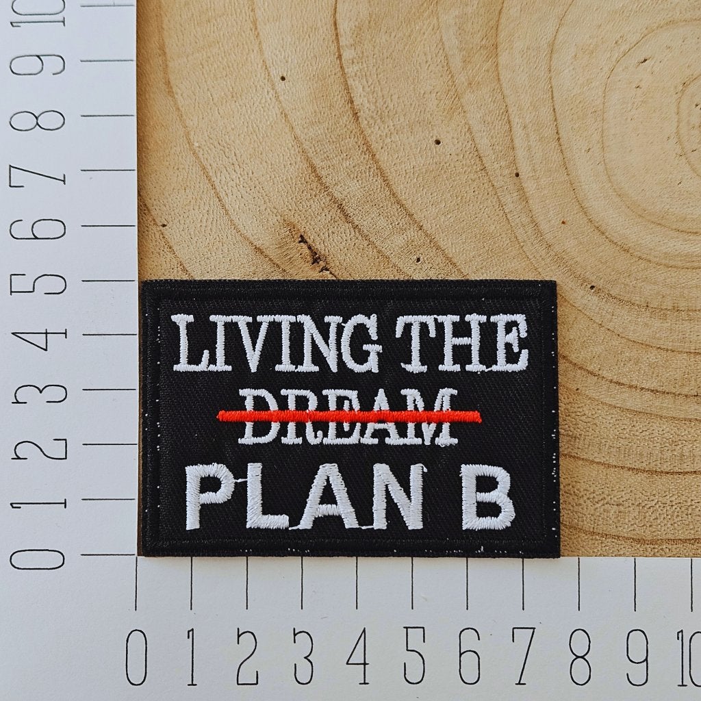 Strijk embleem applicatie Patch Living the plan B, D, Nieuw, Ophalen of Verzenden, D