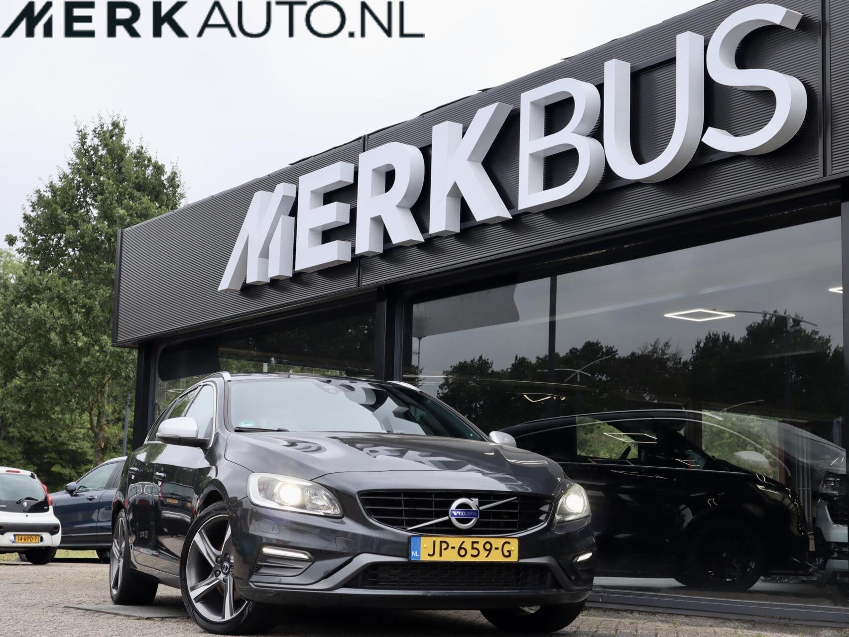 Volvo V60 2.0 T3 R-Design, Auto's, Volvo, Gebruikt, 1969 cc, Origineel Nederlands, Handgeschakeld