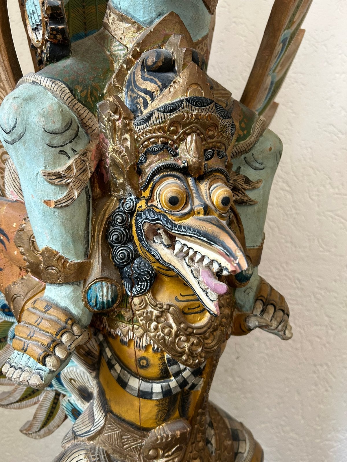 Indrukwekkend beeld uit Indonesië, 138cm!, Antiek en Kunst, Kunst | Beelden en Houtsnijwerken, Ophalen, Houtsnijwerk, 1 meter - 2 meter