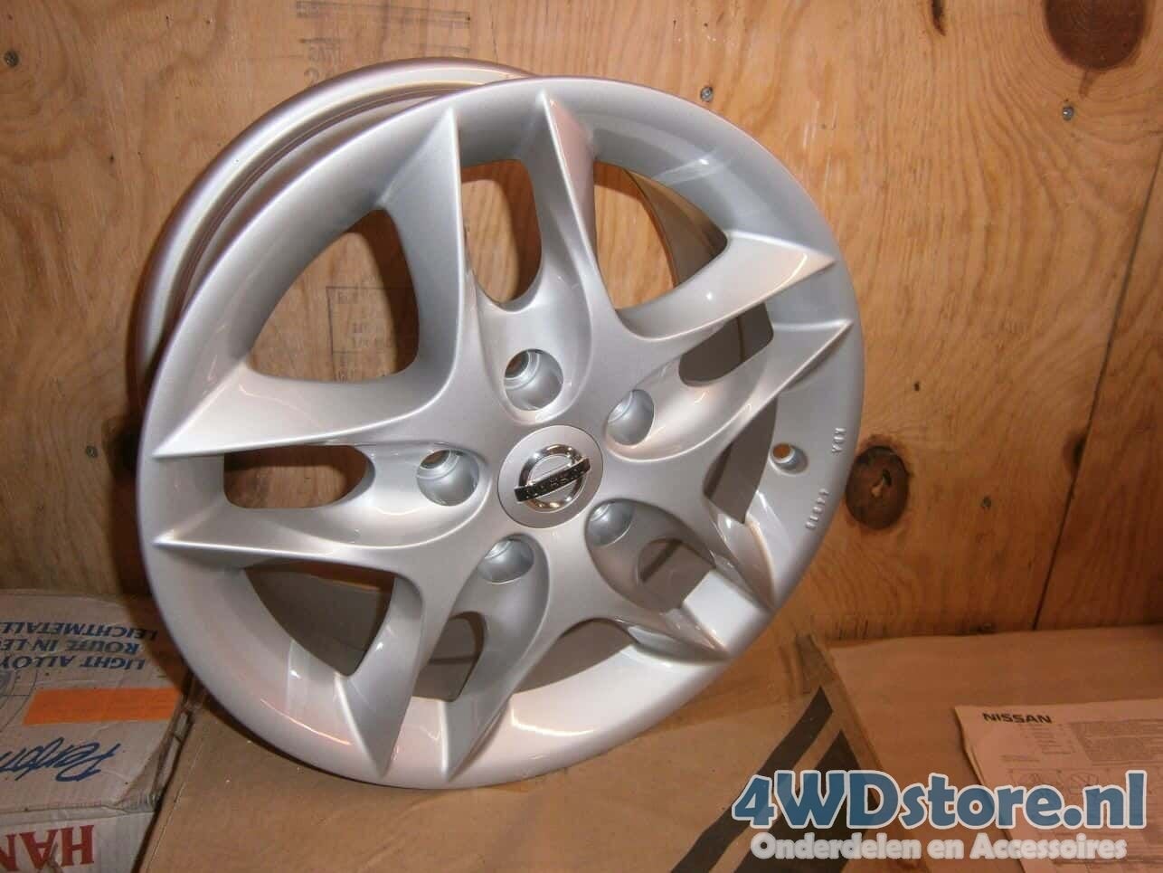 Nissan Velgen Orgineel NIEUW 15 inch, Auto-onderdelen, Banden en Velgen, 15 inch, Velg(en), -, -