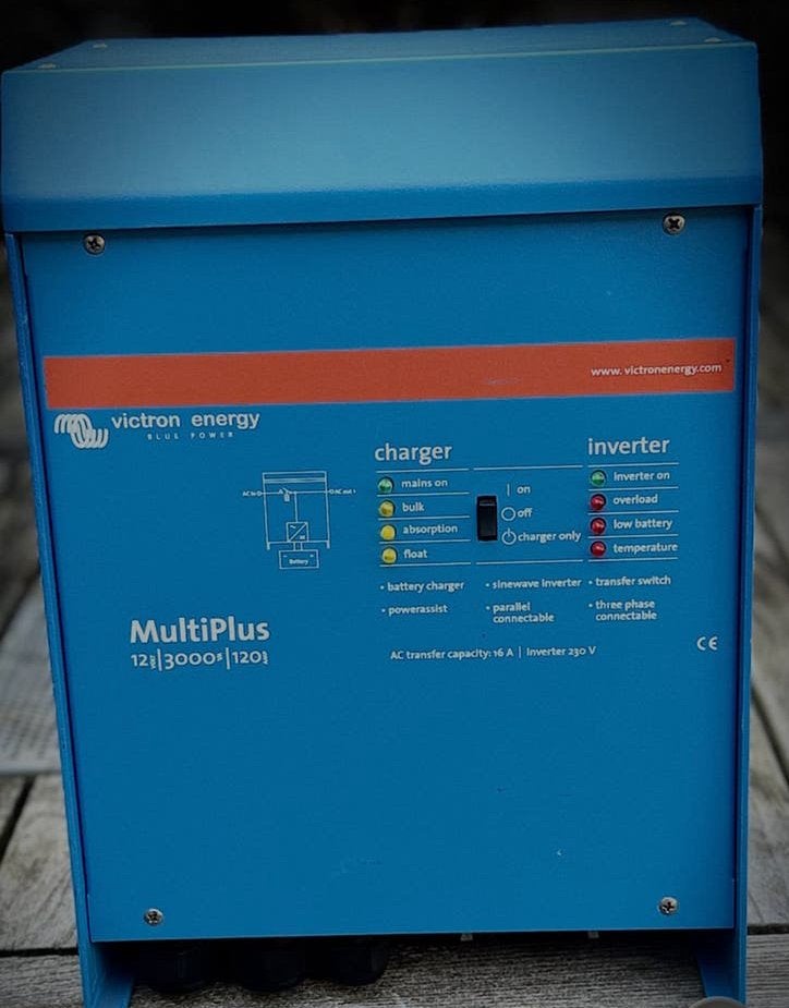 Victron Multiplus 12V 3000VA Omvormer/Lader, Caravans en Kamperen, Ophalen of Verzenden, Gebruikt