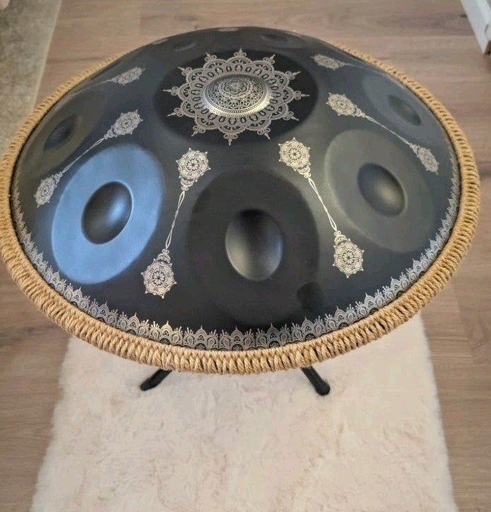 Handpan met standaard en bijbehorende tas, Ophalen, Zo goed als nieuw