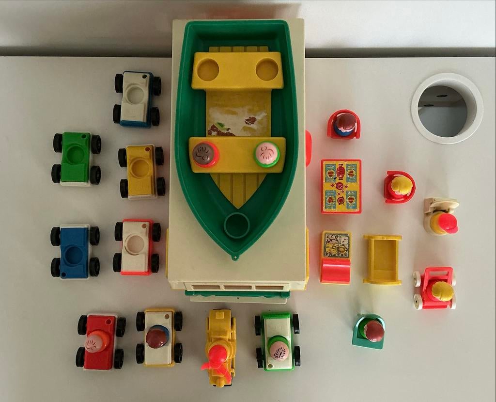 Vintage Fisher-Price Play Family Camper en boot, Ophalen of Verzenden, Gebruikt, Speelset