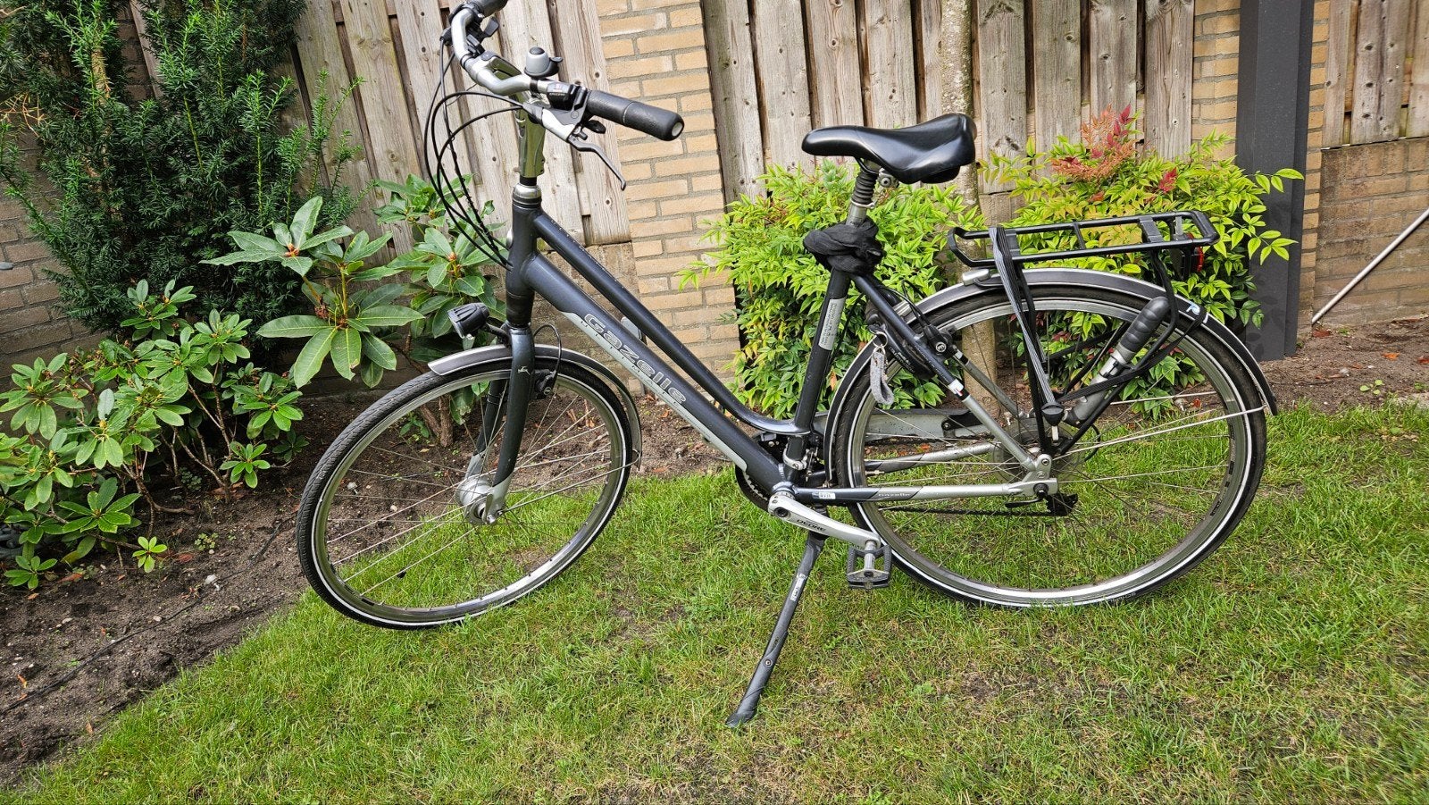 Gazelle Ultimate T1 met extra AXA slot, Ophalen, 28 inch, Gebruikt, Velgrem