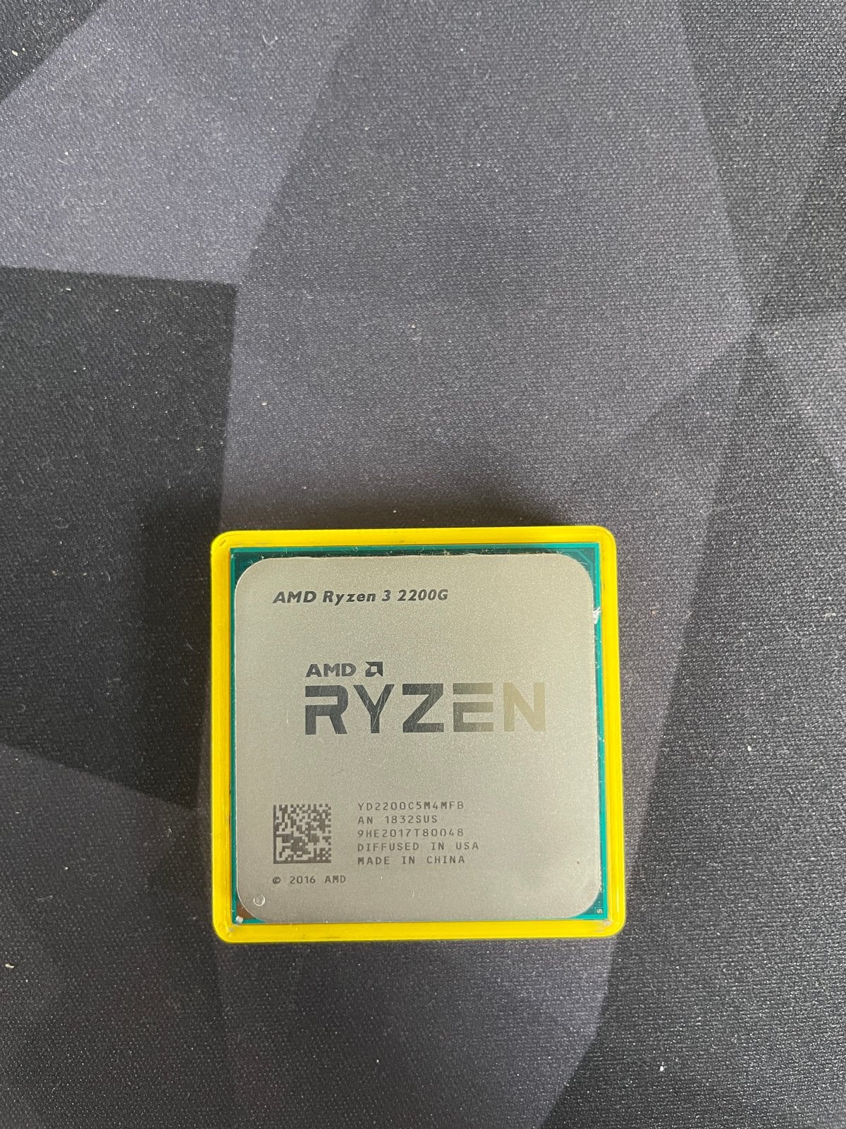 AMD Ryzen 3 2200G Tray AM4 Quad Core Processor, Ophalen of Verzenden, Gebruikt, 4-core, 3 tot 4 Ghz
