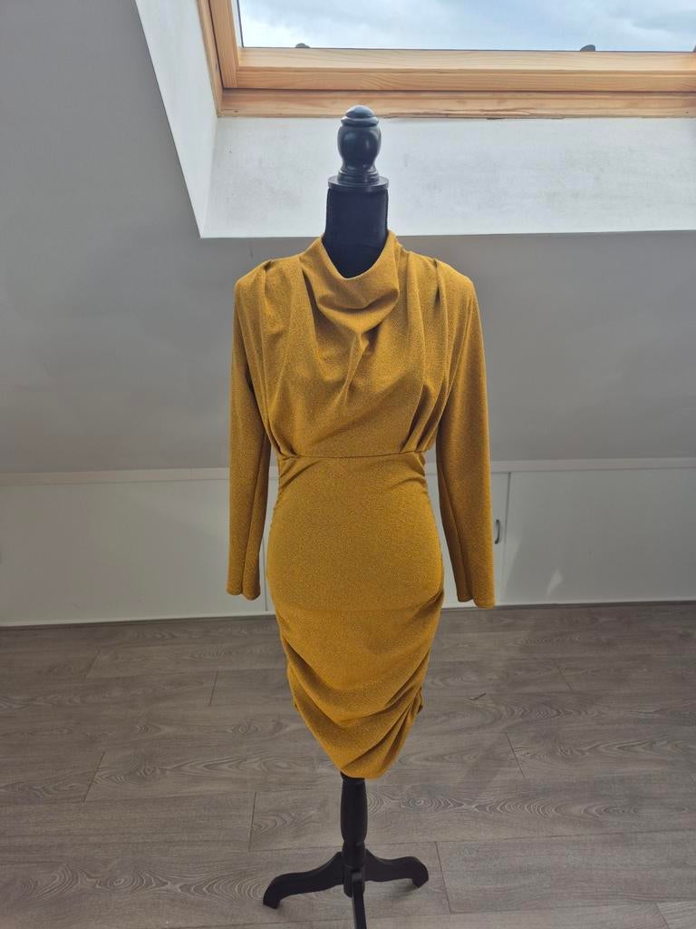 Golden dress. Maat 36, Verzenden, Geel, Nieuw, Maat 36 (S)