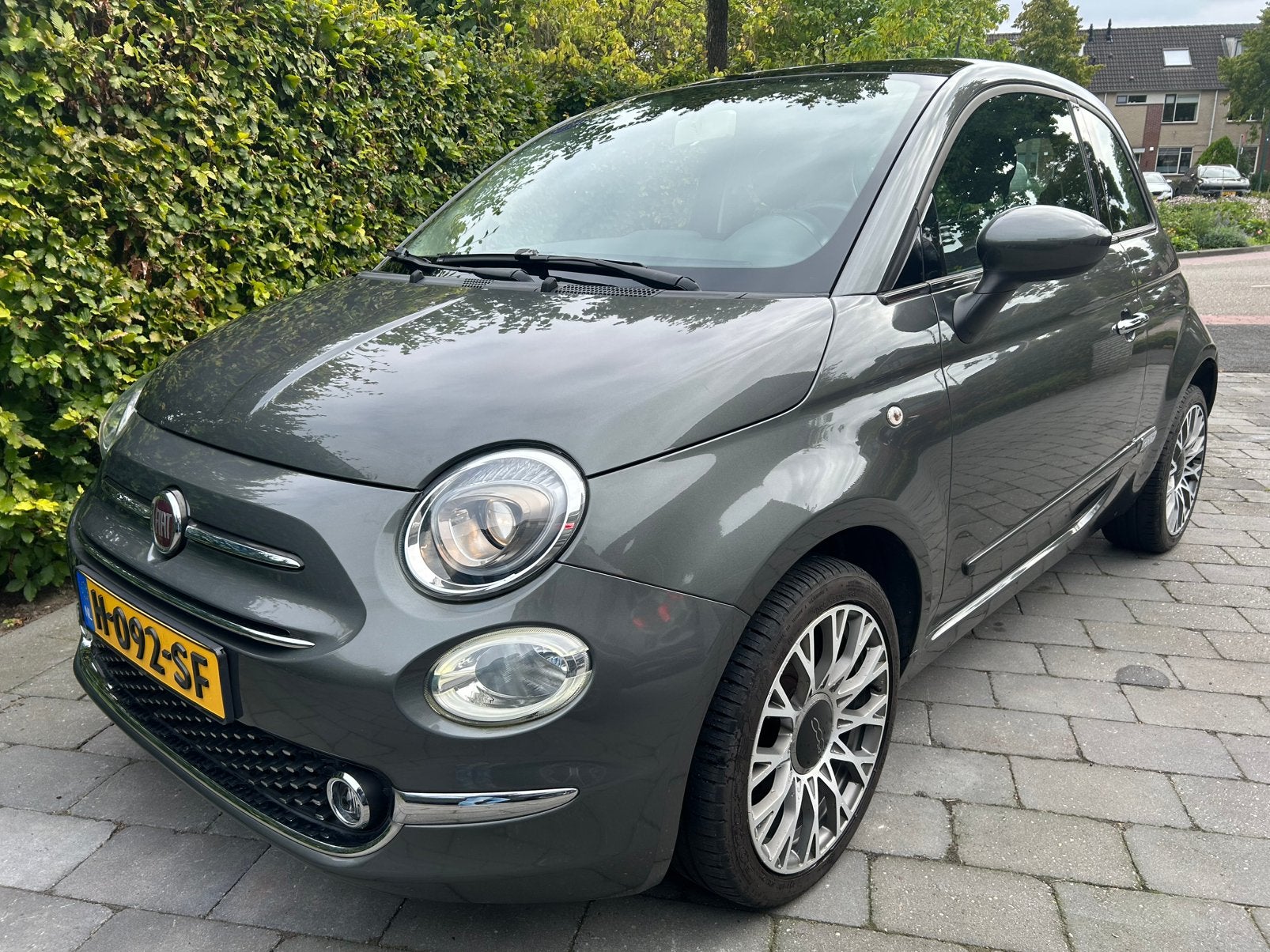Fiat 500 1.2L 2018 Grijs 37.500km pano+navi, Auto's, Voorwielaandrijving, Stof, 4 cilinders, 840 kg