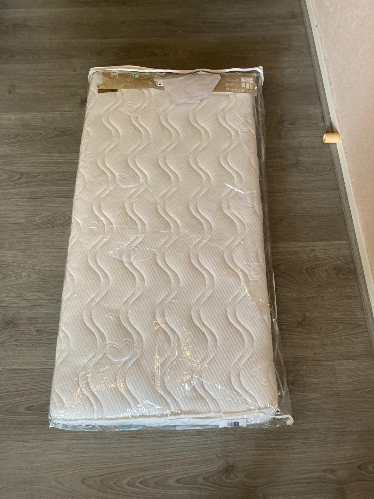 Natuurlijk babymatras 60x120 cm met hoeslakens en moltons, Huis en Inrichting, Ophalen, 190 cm of minder, Zo goed als nieuw, Matras