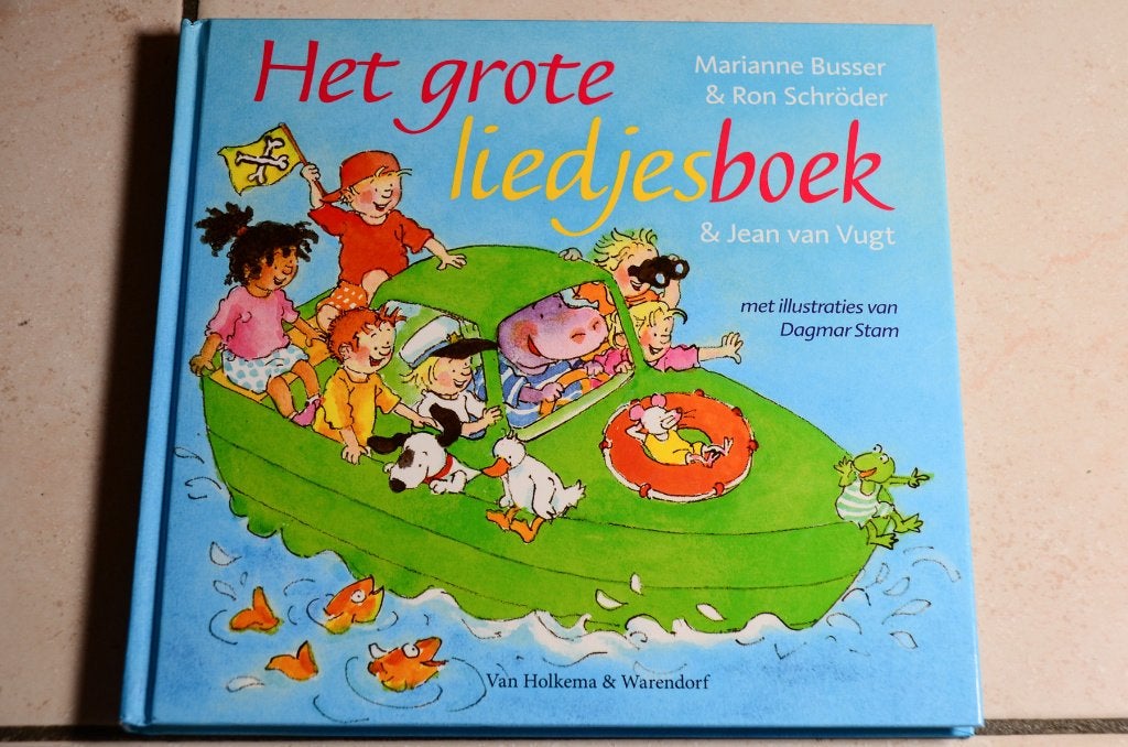 Het grote liedjesboek Marianne Busser Ron Schroder, Boeken, Ophalen of Verzenden, Zo goed als nieuw, Fictie algemeen, Voorleesboek