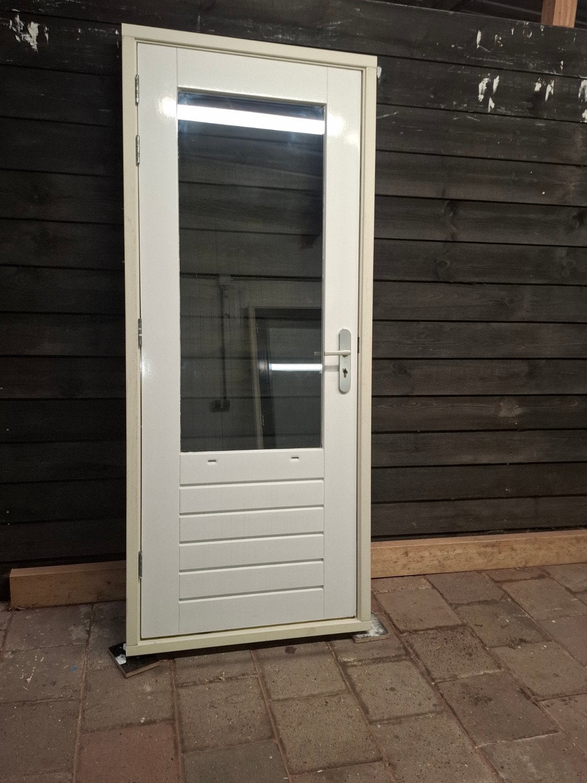 hardhouten buitendeur achter/schuurdeur met kozijn, Ophalen, 200 tot 215 cm, Glas, Buitendeur