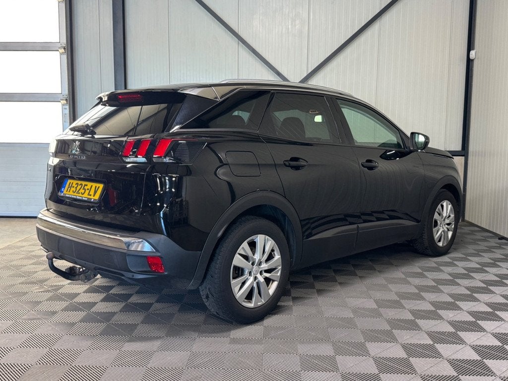 Peugeot 3008 1.2 PureTech Aut | Executive | Navi | Camera |, Gebruikt, Zwart, Origineel Nederlands, Bedrijf