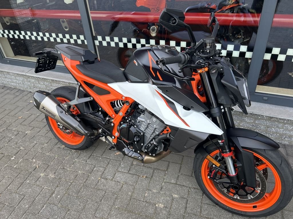 KTM 990 DUKE R 2025, Motoren, Naked bike, Gebruikt, Bedrijf