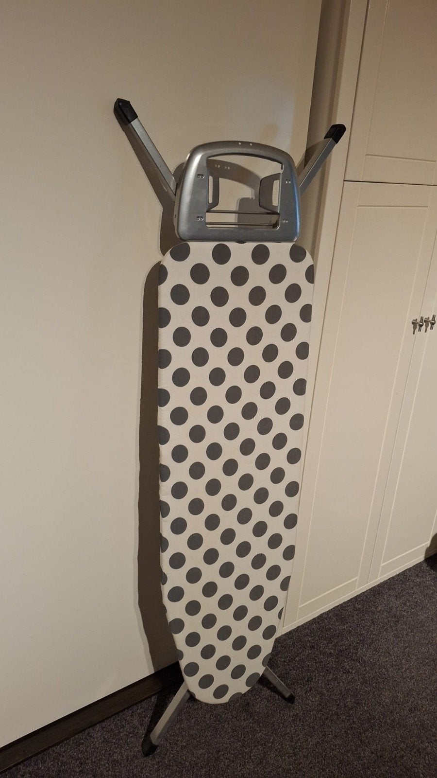 Strijkplank met stippenpatroon, Ophalen, Gebruikt