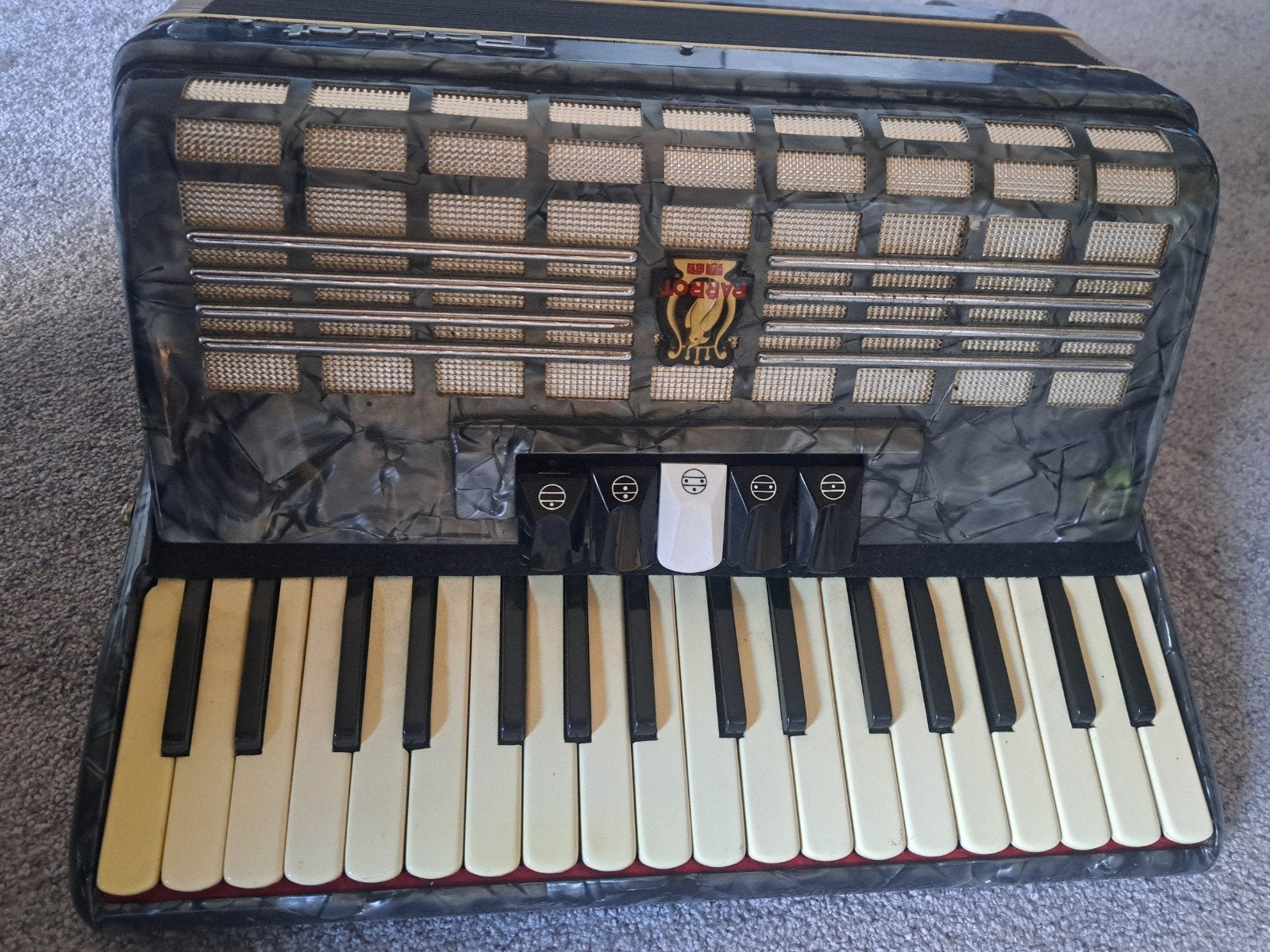 Parrot accordeon met koffer, Ophalen, Zo goed als nieuw, 120-bas, Overige merken