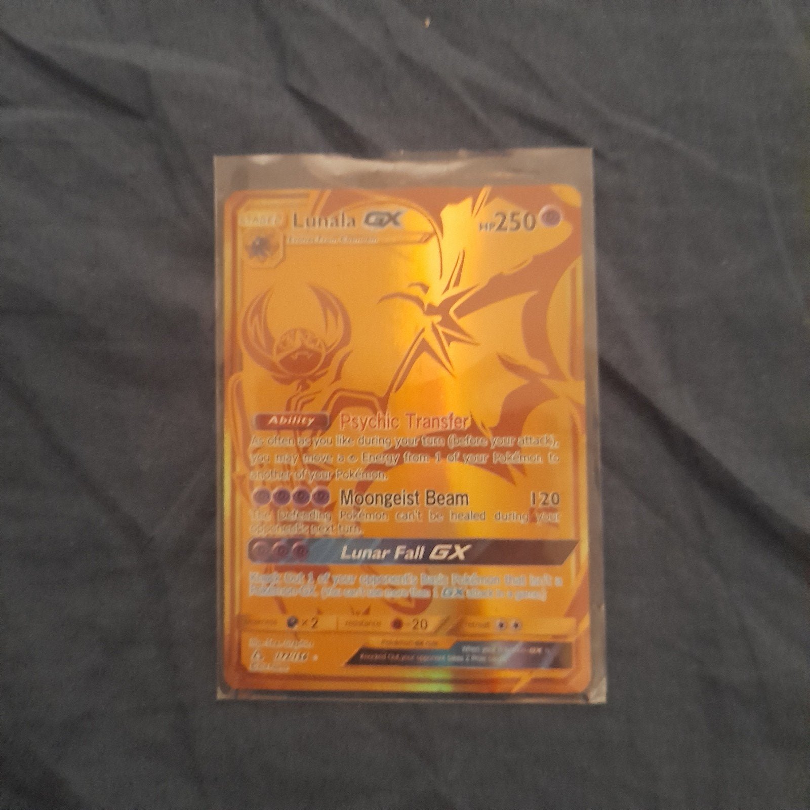 Pokemon Kaart Lunala GX Gouden Foil, Ophalen of Verzenden, Zo goed als nieuw, Losse kaart, Foil