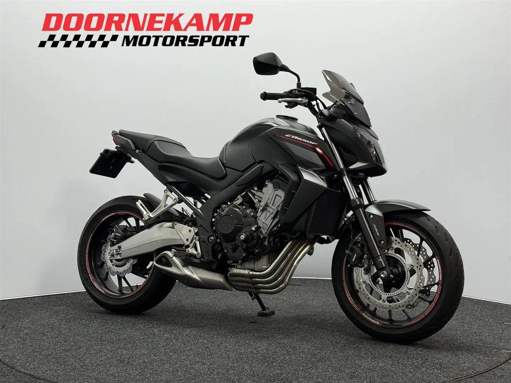 Honda CB 650 F ABS € 5.950,00, Motoren, Motoren | Honda, 649 cc, Bedrijf, Meer dan 35 kW, ABS