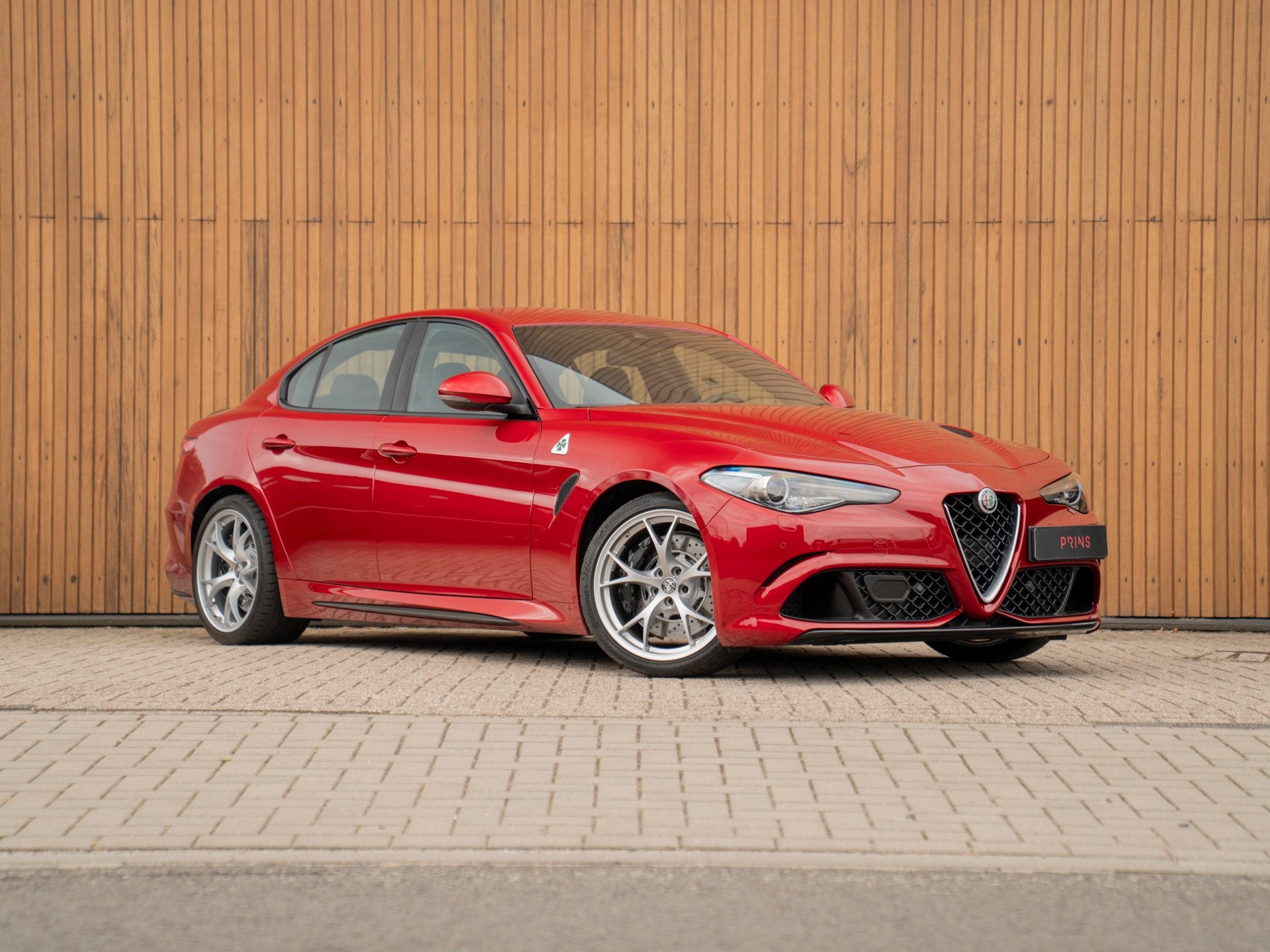 Alfa Romeo Giulia 2.9 V6 Quadrifoglio | Manual! (bj 2017), Auto's, Alfa Romeo, Achterwielaandrijving, Gebruikt, 510 pk, Bedrijf