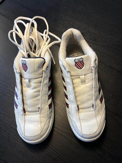 klassieke vintage indoor tennisschoen K-Swiss ST329 maat 41, K-Swiss, Schoenen, Ophalen of Verzenden, Zo goed als nieuw
