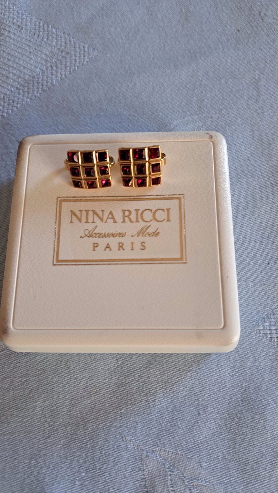 Nina Ricci , org ,,oorbellen ,, Sieraden, Tassen en Uiterlijk, Oorbellen, Ophalen, Zo goed als nieuw, Zilver, Overige materialen