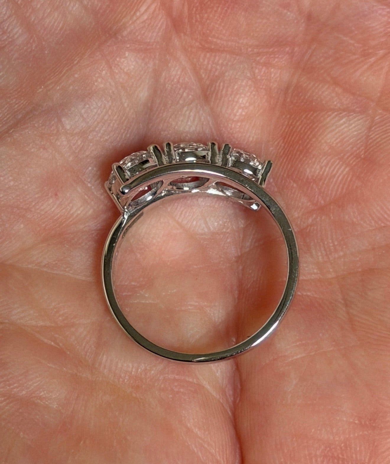 Gouden ring met 3 diamanten totaal 2.12ct met certificaat!, Sieraden, Tassen en Uiterlijk, Nieuw, Ophalen of Verzenden, 17 tot 18
