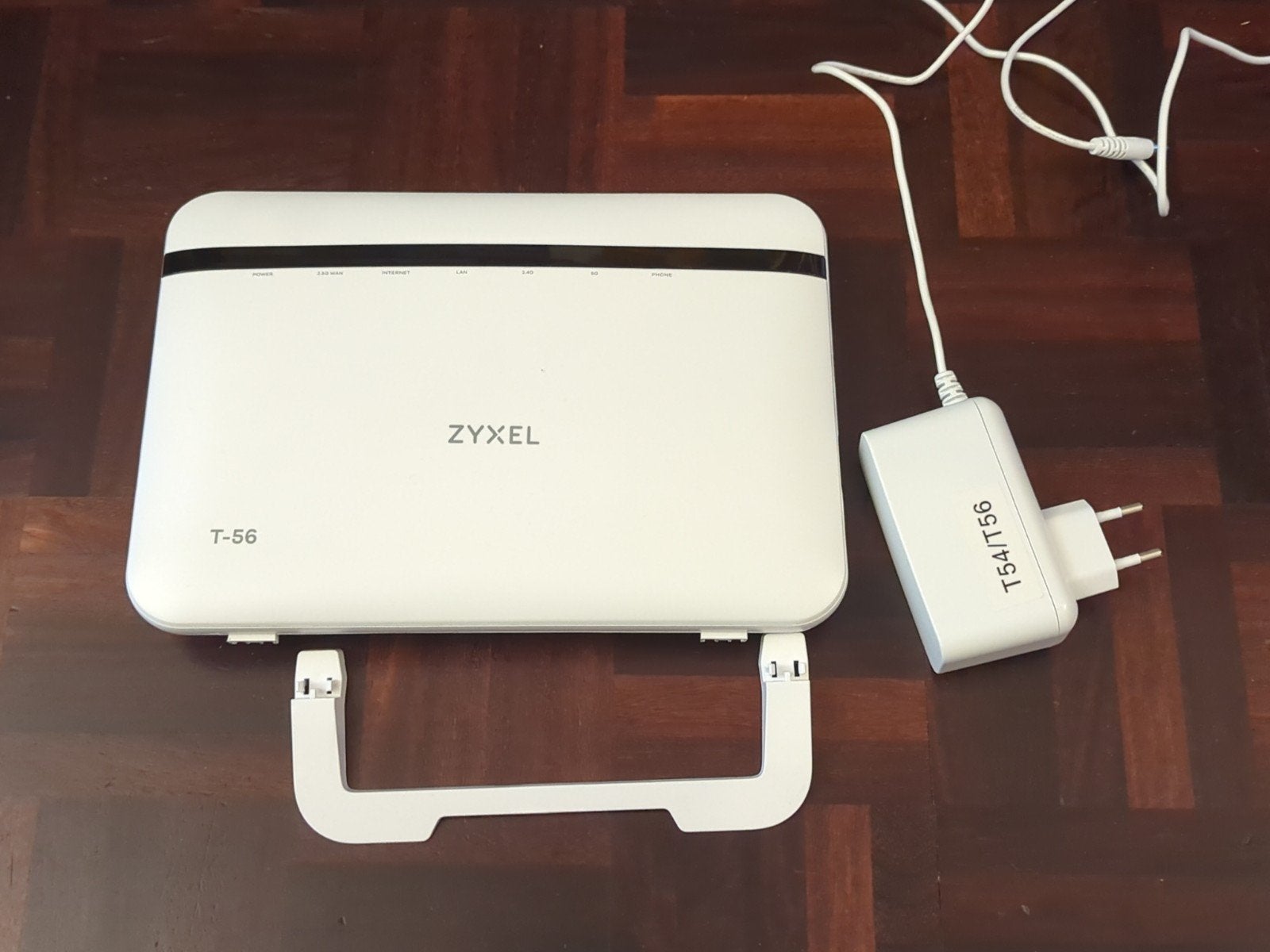 Zyxel T56 WiFi 6 AX6000 Router met OpenWrt 25.12.5 firmware, Ophalen of Verzenden, Gebruikt, Router, ZyXEL