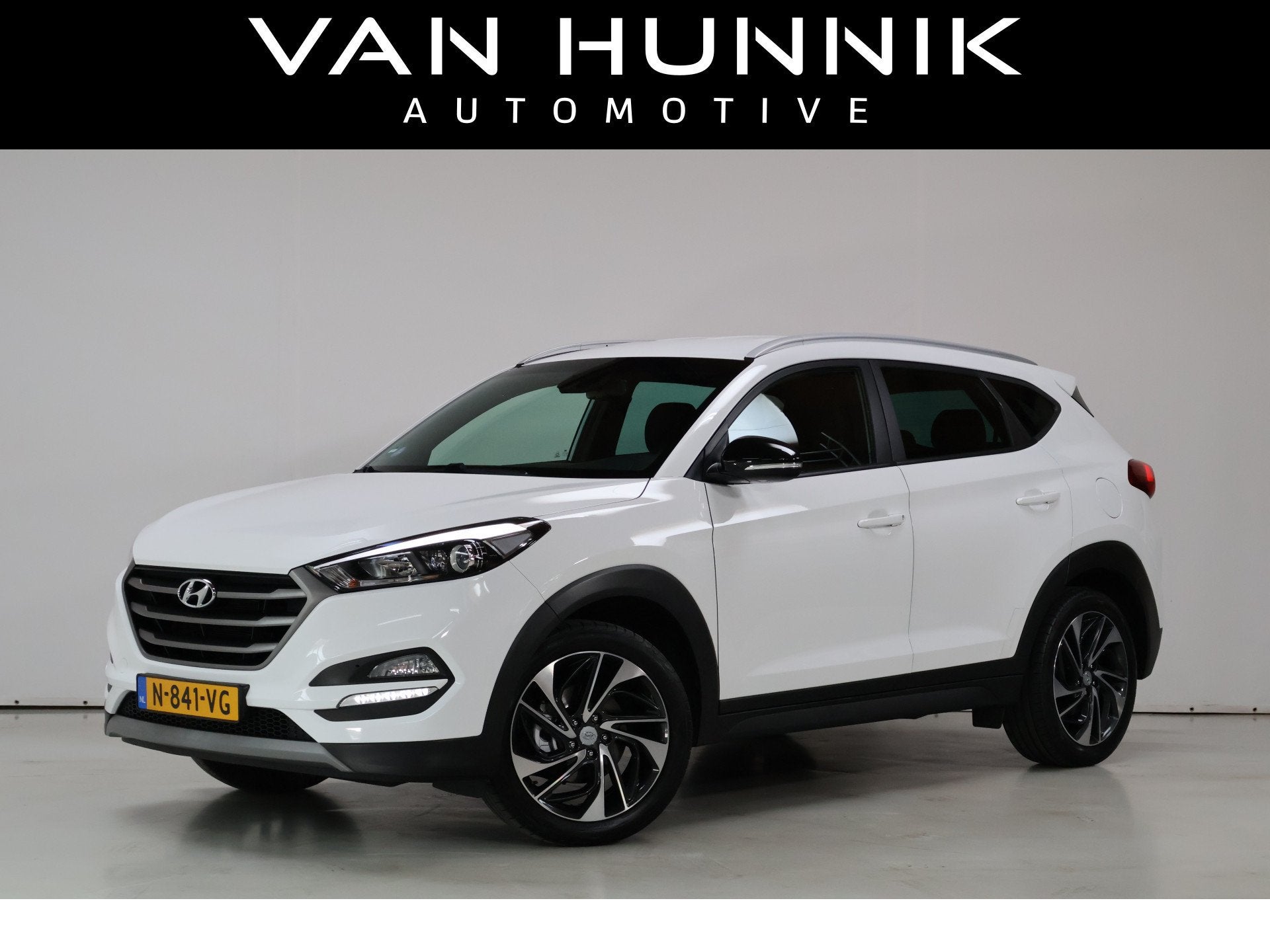 Hyundai Tucson 1.6 T-GDi Comfort 4WD | Stoel+Stuur verwarmd, Dealer onderhouden, Stof, Gebruikt, 4 cilinders