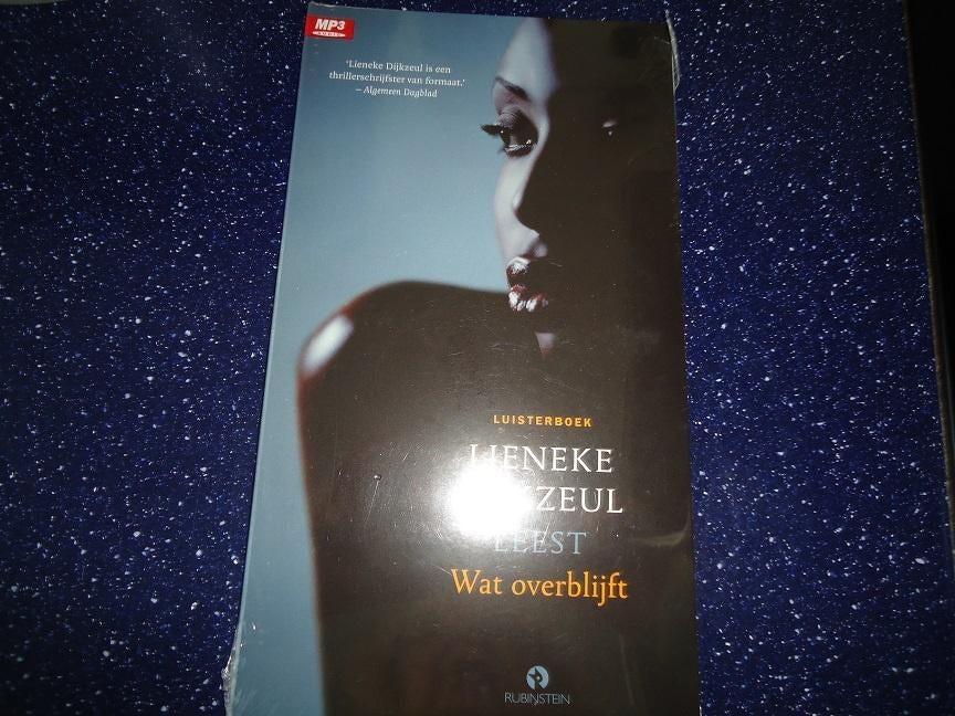 luisterboek ,, lineke dijkzeul leest ,, wat overblijft,,, Digitaal bestand, Ophalen of Verzenden, Lineke dijkzeul, Volwassene