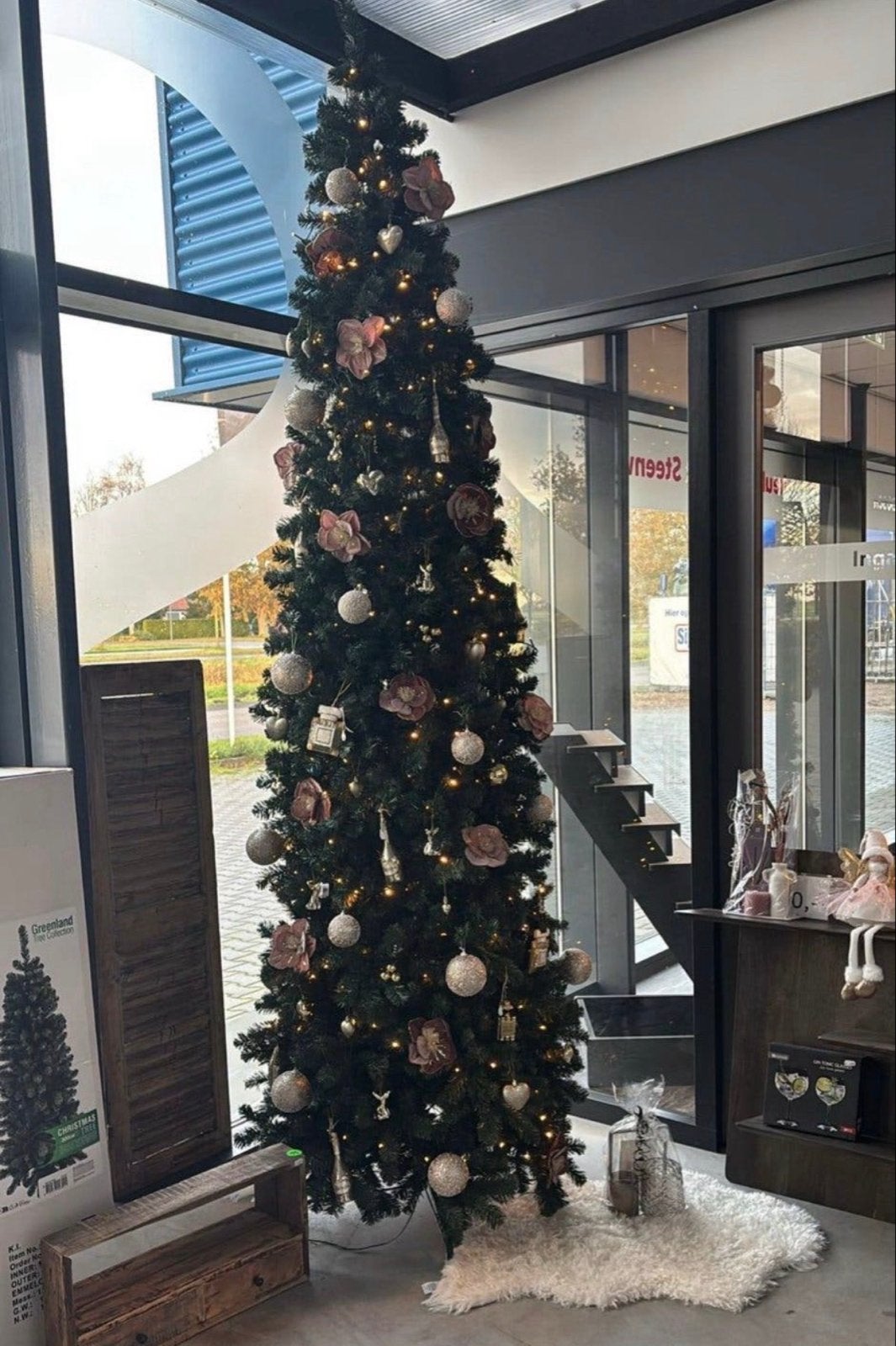 Kunstkerstboom 3 meter hoog en smal 5 voor €299, Diversen, Ophalen
