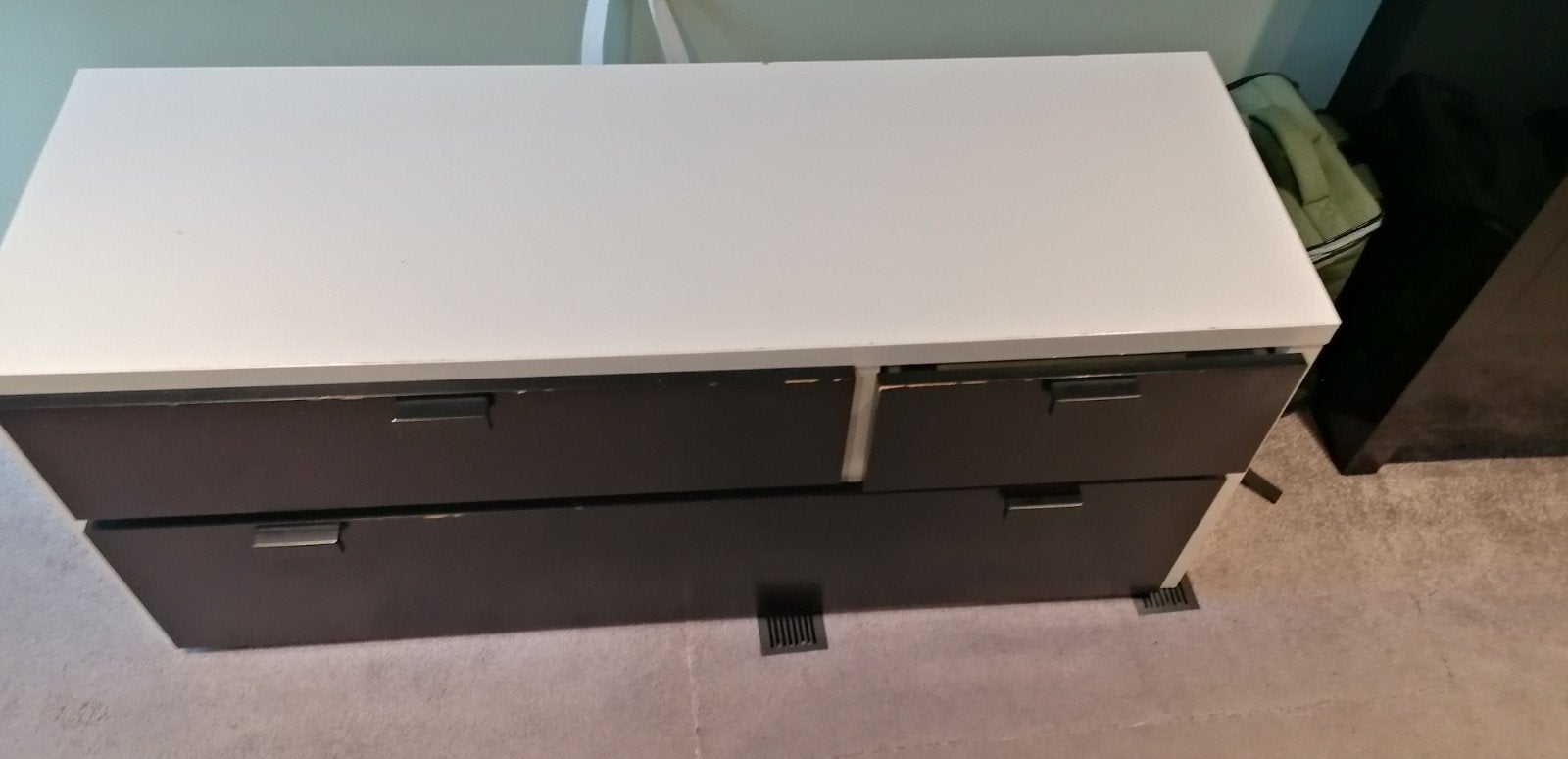 Ladekast wit met zwart, 3 laden, gebruikt, Huis en Inrichting, Gebruikt, 100 tot 150 cm, Ophalen of Verzenden, 3 of 4 laden