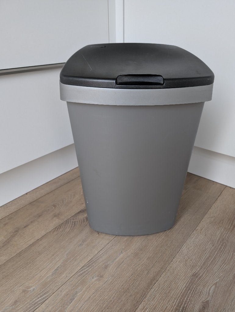 Keuken benodigdheden o.a.Tupperware/ Arcopal, Ophalen