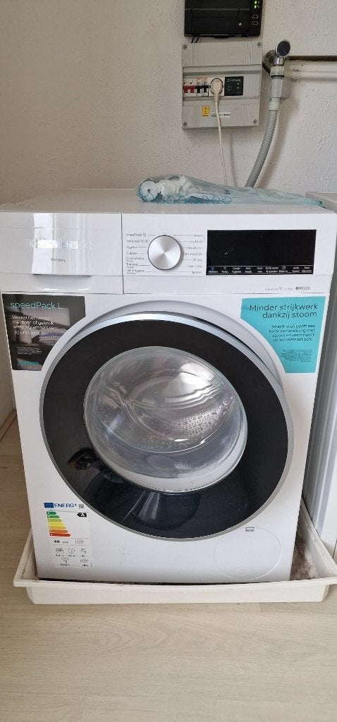 Siemens iQ500 Washing Machine (9kg - 1600 rpm), Witgoed en Apparatuur, Wasmachines, Zo goed als nieuw, Voorlader, 8 tot 10 kg