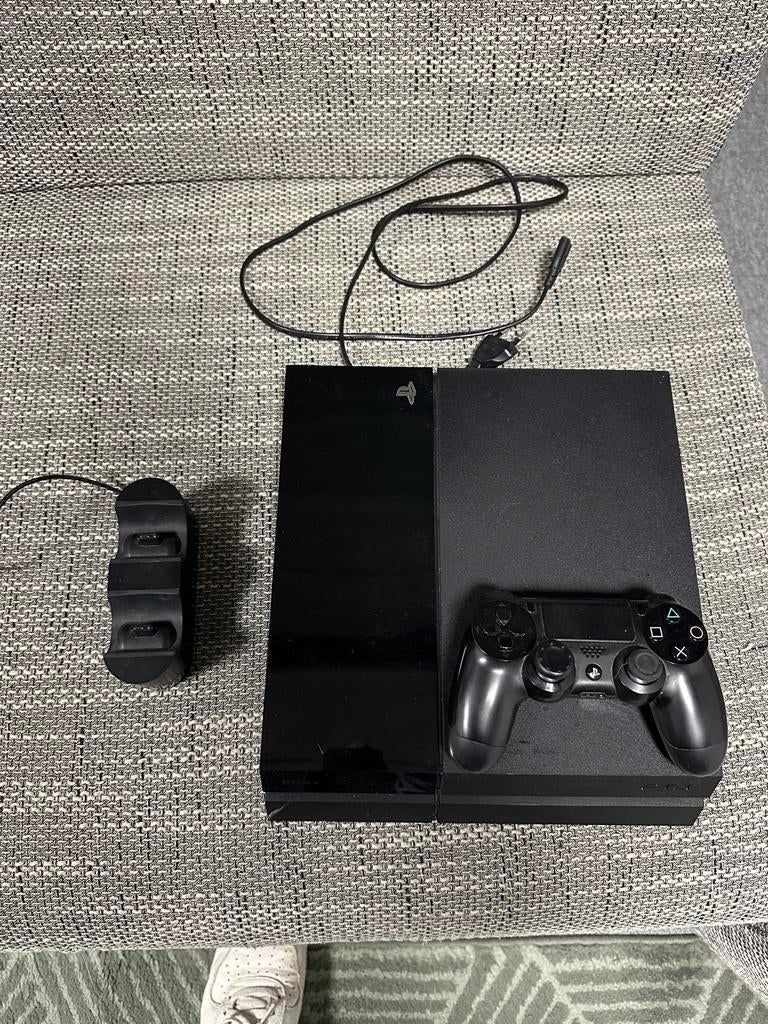 Playstation 4 met 13 games 1 controller + oplaadstation, Ophalen, Met 1 controller, Original, Gebruikt