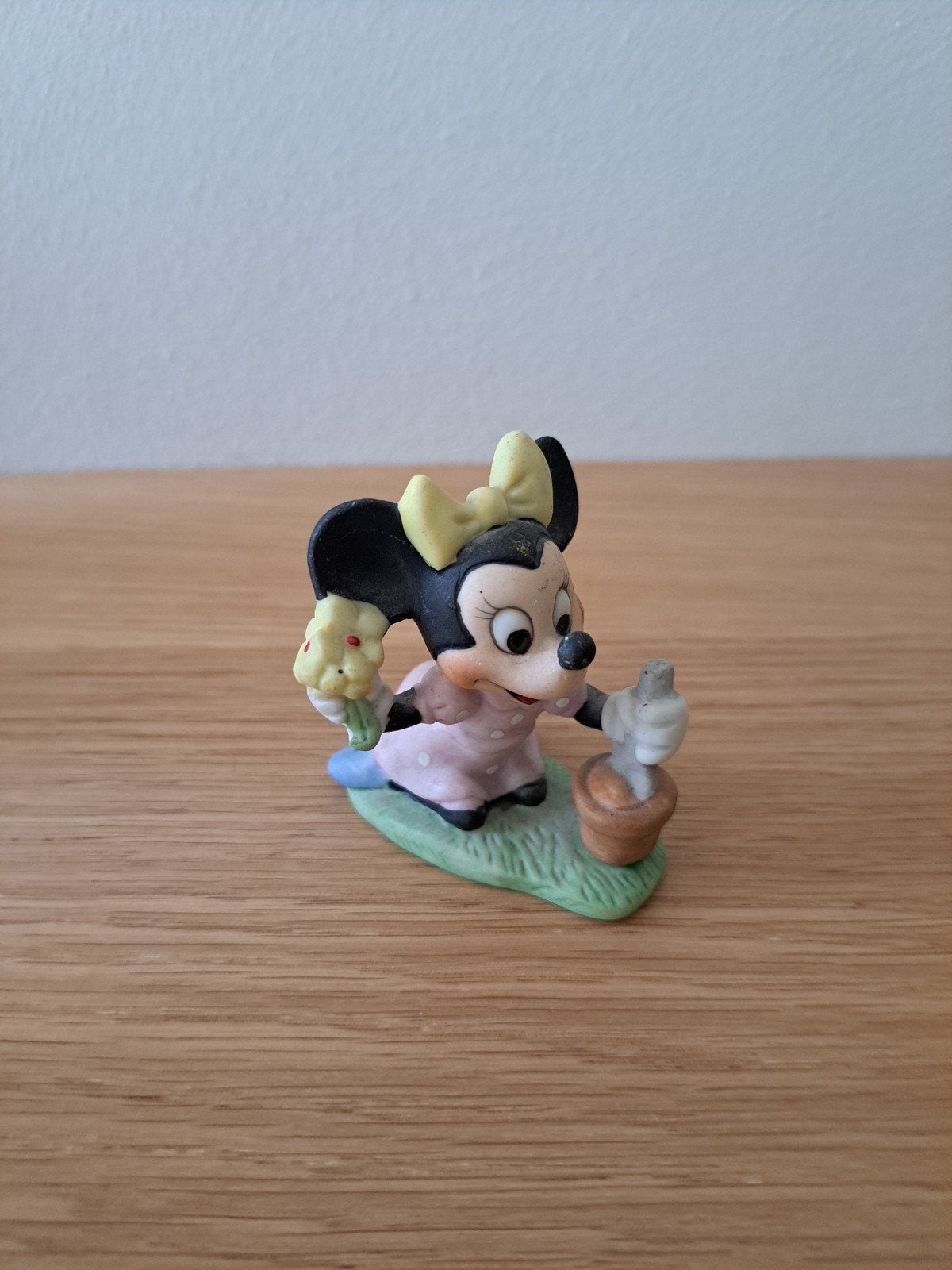 klein Disney beeldje, Ophalen of Verzenden, Mickey Mouse, Zo goed als nieuw, Beeldje of Figuurtje