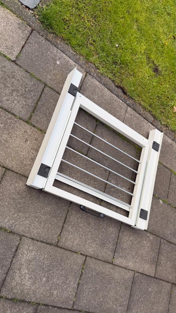 Vonia Stapelkit Wasmachine & Droger met Uitschuifbaar Droogr, Ophalen, Nieuw, Minder dan 85 cm