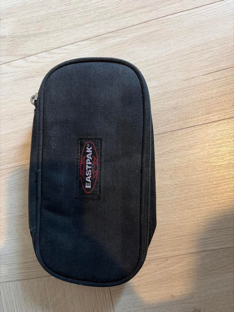 Eastpak etui, Ophalen of Verzenden, Gebruikt