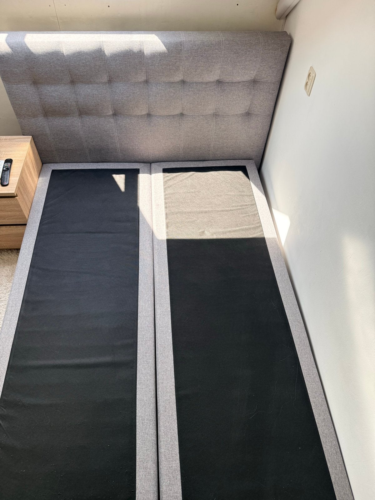 Tweepersoons boxspring bed met gestoffeerd hoofdbord, Huis en Inrichting, Ophalen, Gebruikt, Tweepersoons, 140 cm