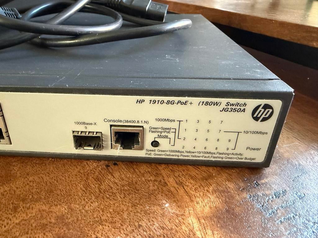 HP 1910-8G-PoE+ (180W) Switch JG350A, Computers en Software, Netwerk switches, Ophalen of Verzenden, Gebruikt