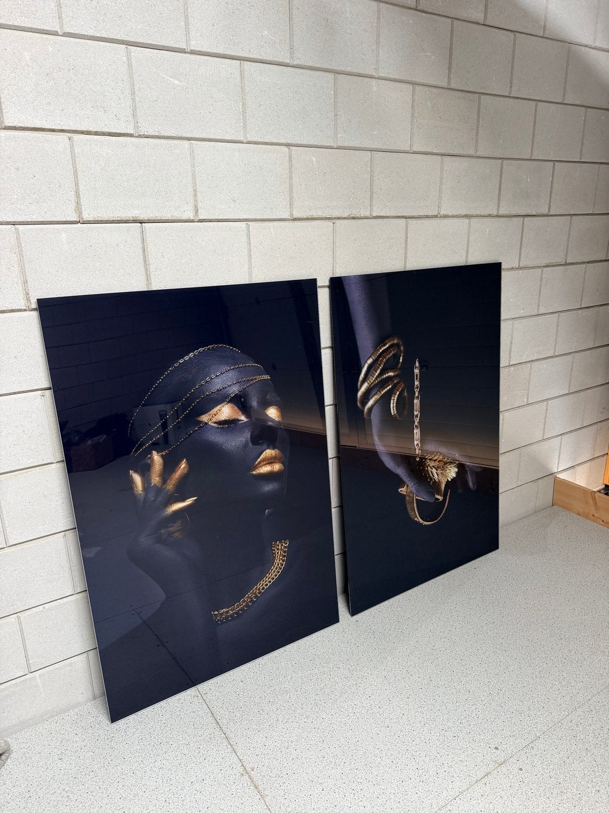 Set van 2 glazen schilderijen 80x120 cm - Vrouw & Hand, Ophalen, 100 tot 125 cm, 75 – 100, Print